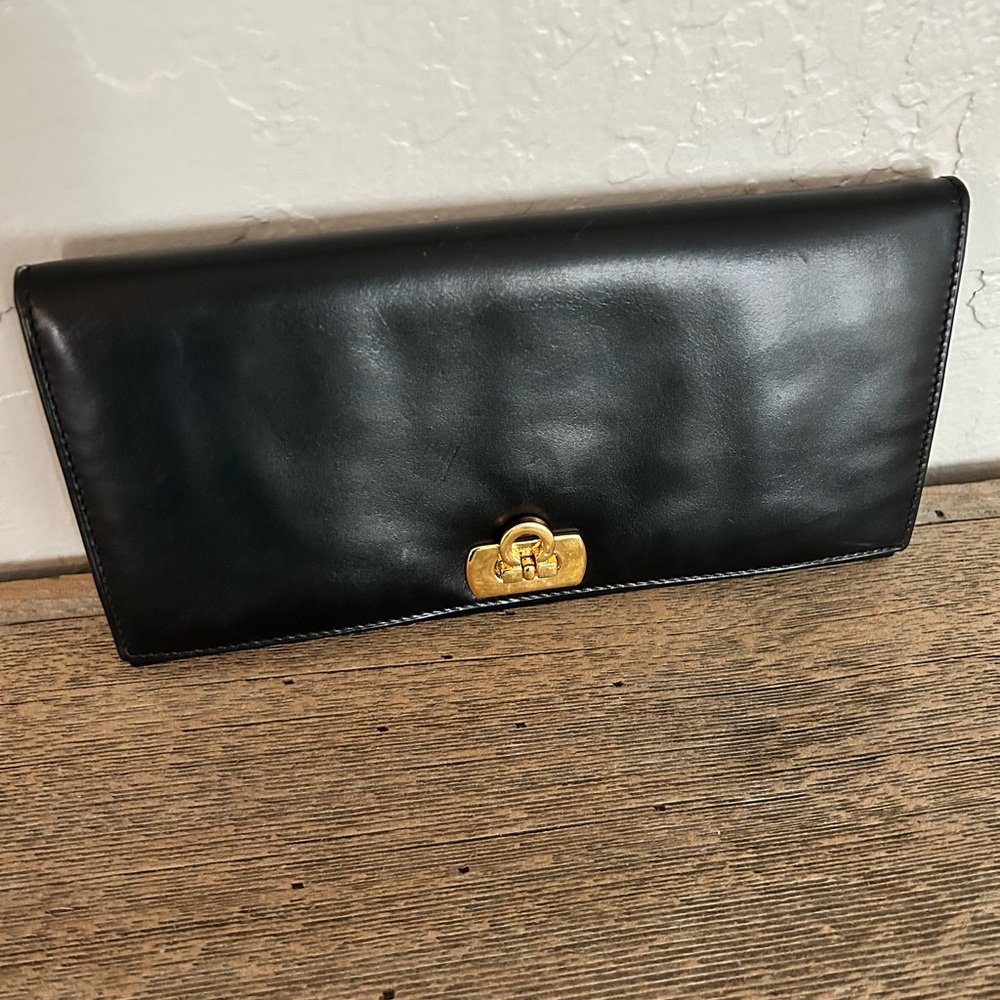 Lucky 🍀 7 Salvatore Ferragamo long leather wallet gold-tone Gancini flip-lock